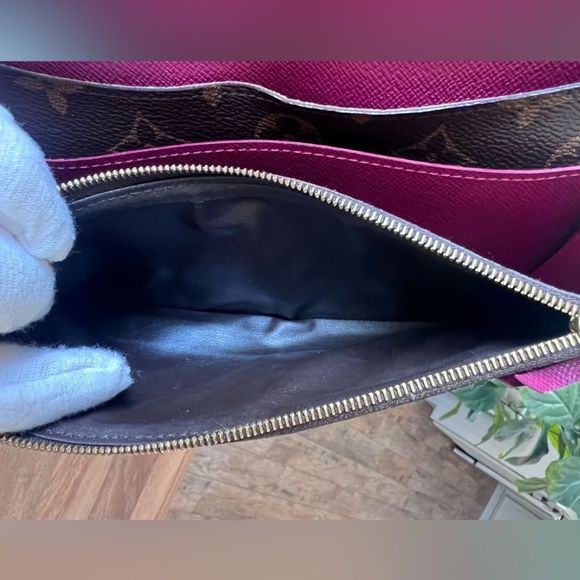 💯 AUTH Louis Vuitton monogram Emily wallet on chain - Picture 11 of 12